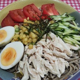 ササミと茹で卵と天かすと野菜の冷やしタヌキそば☆